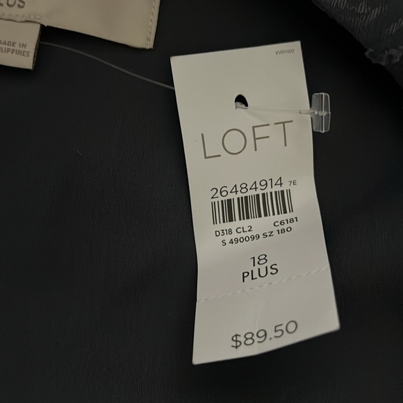 Loft Plus Ruffled Hem Sleeves Shift Dress Size 18 Plus NWT - Picture 6 of 8